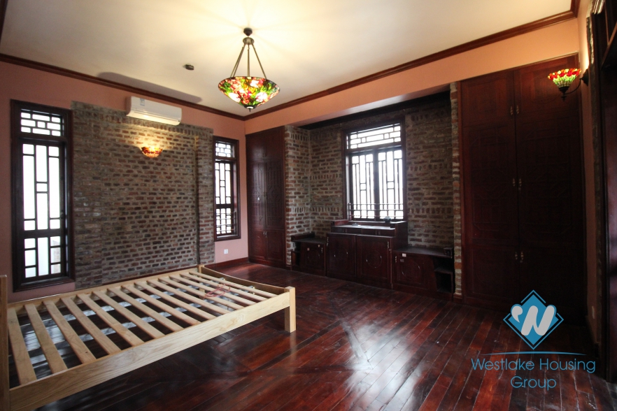 A unique villa with a luscious garden and swimming pool for rent in Tay Ho